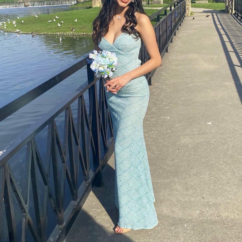 PROM DRESS
